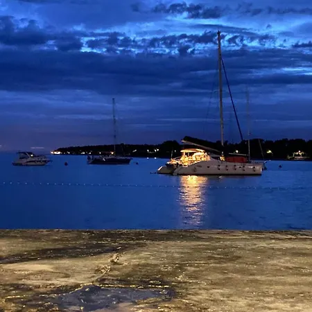 Διαμέρισμα Old Town-novigrad 20 M From The Sea